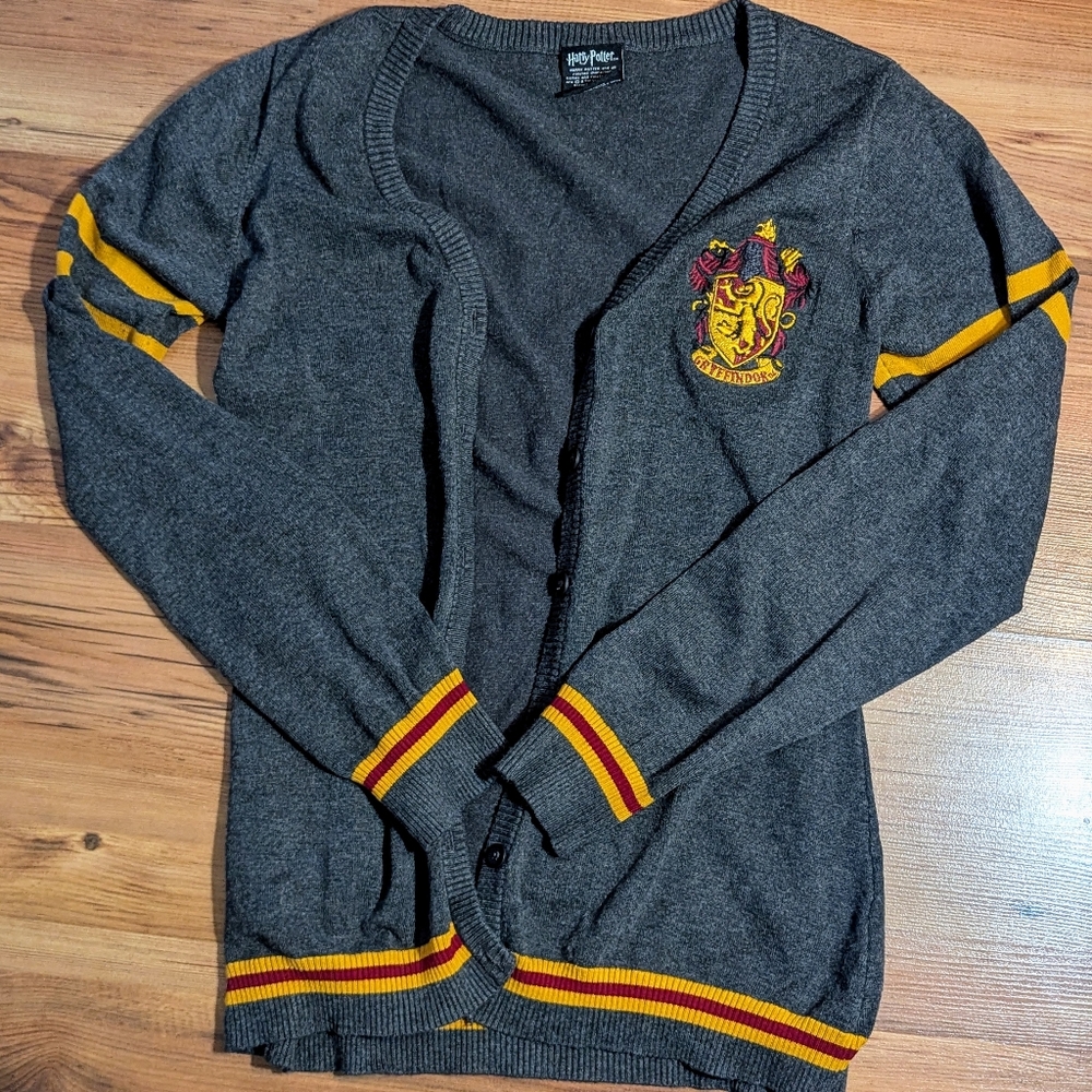 Harry Potter Gray Cardigan with Gryffindor Crest
